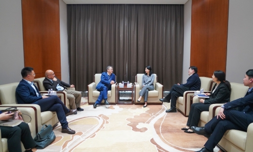 中国建设银行浙江省分行副行长邓波莅临桐昆调研