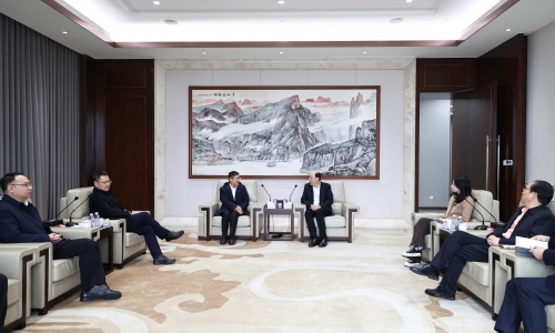 嘉兴港区党工委书记李陈源莅临桐昆调研